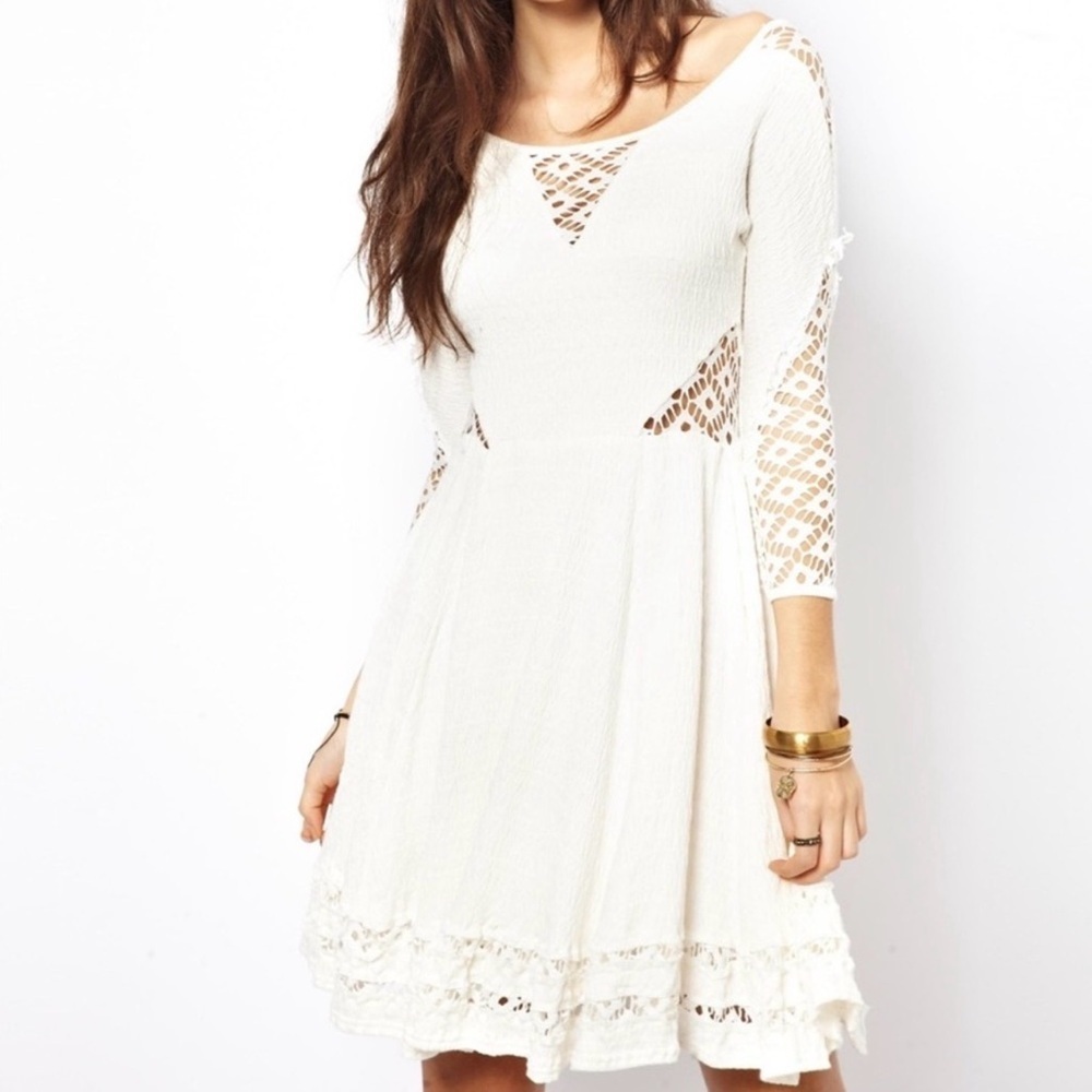 Free People White Lace Cottagecore BohoDress size M. Flowy